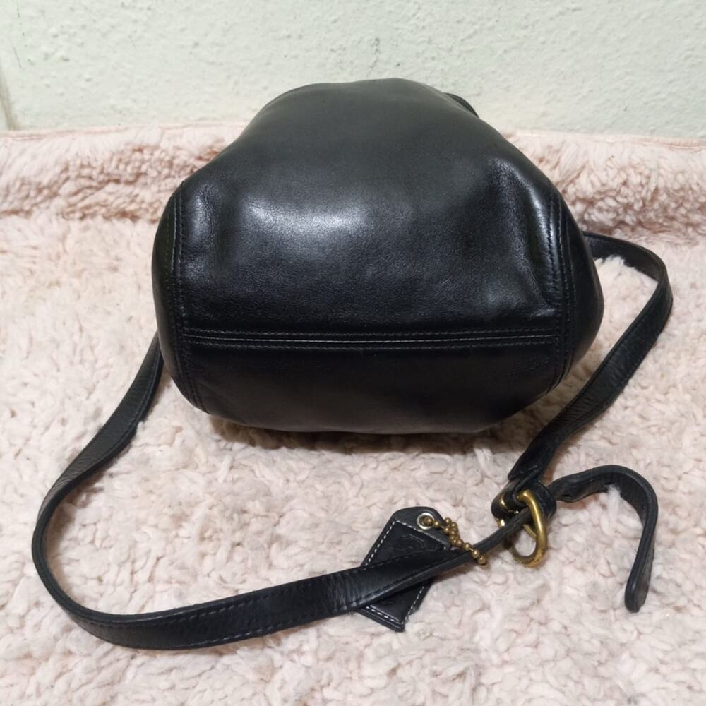 COACH 4156 Black Leather Drawstring Shoulder Bag Belted Pouch from Japan - Picture 5 of 7